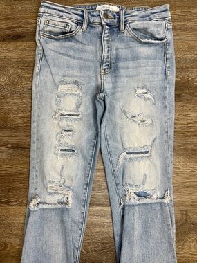 KanCan Signature Distressed Skinny Jeans Size 28 Light Wash Raw Hem